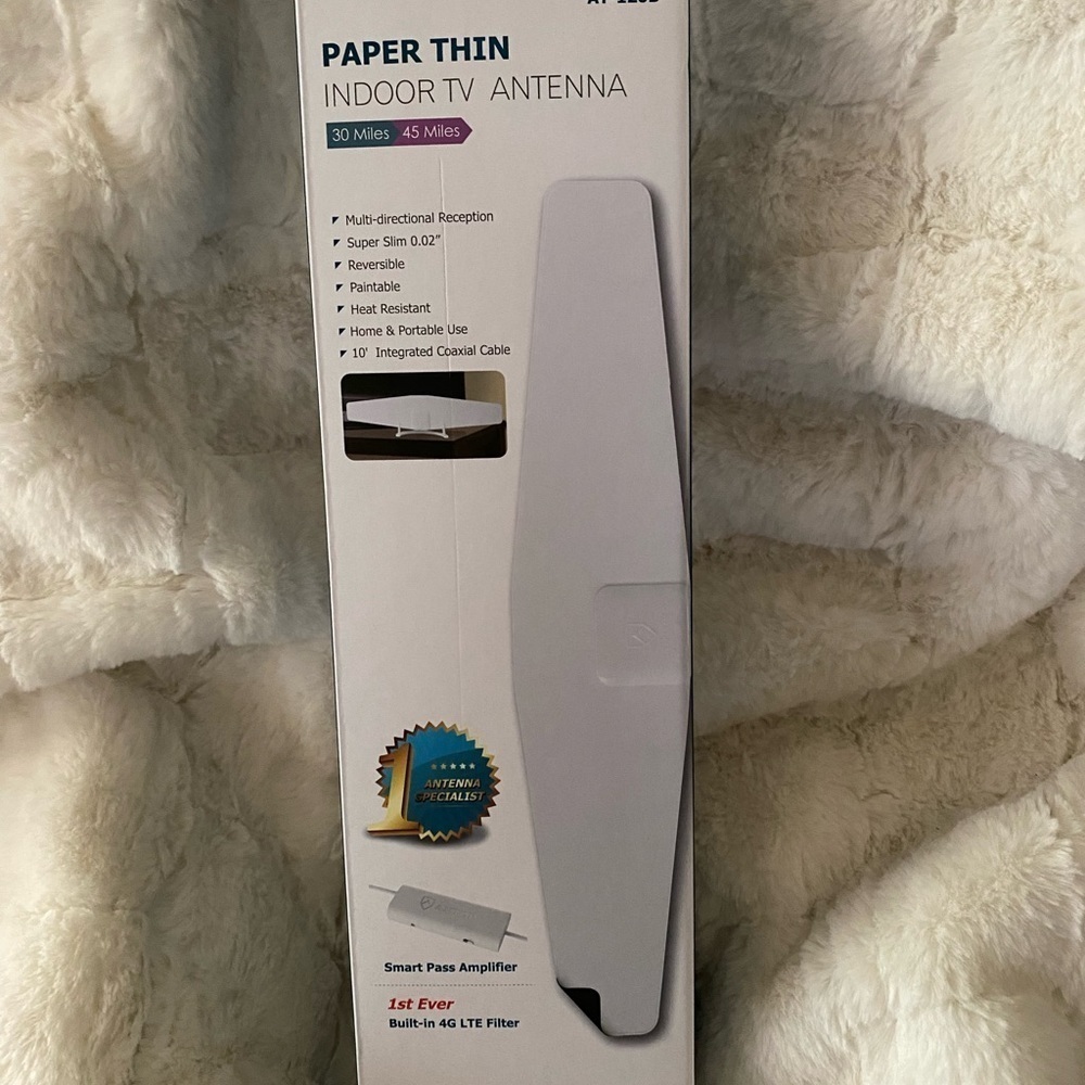 ANTOP Set of 2 Paper thin Indoor TV Antenna NEW Great Range 4G LTE - Picture 2 of 9